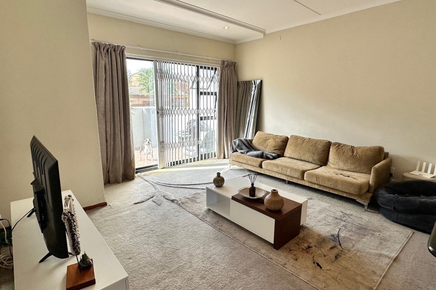 1 Bedroom Property for Sale in Parklands Western Cape